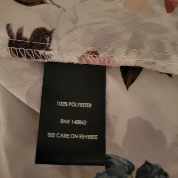 Torrid Flowers Blouse Size 0 Plus Size - Picture 5 of 5